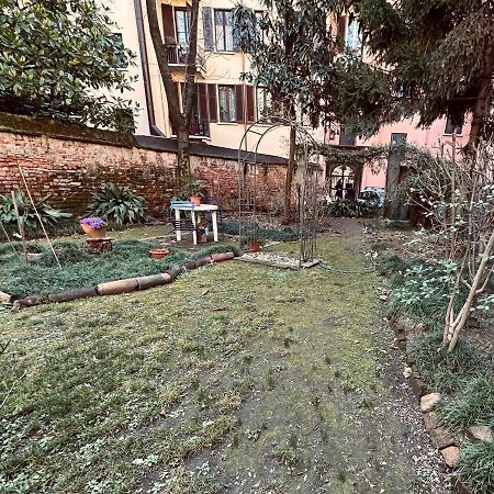 Апартаменты Monolocale In Pieno Centro Милан Экстерьер фото