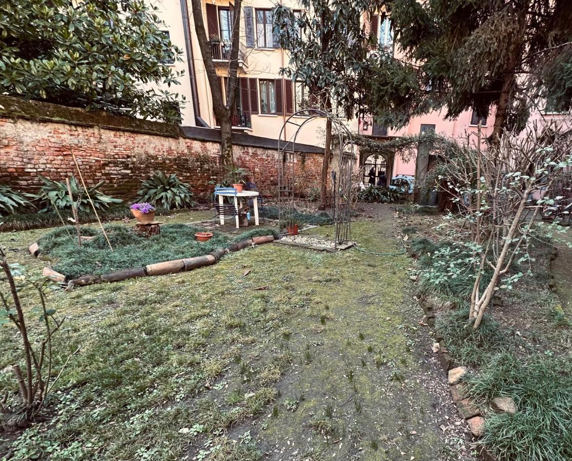 Апартаменты Monolocale In Pieno Centro Милан Экстерьер фото
