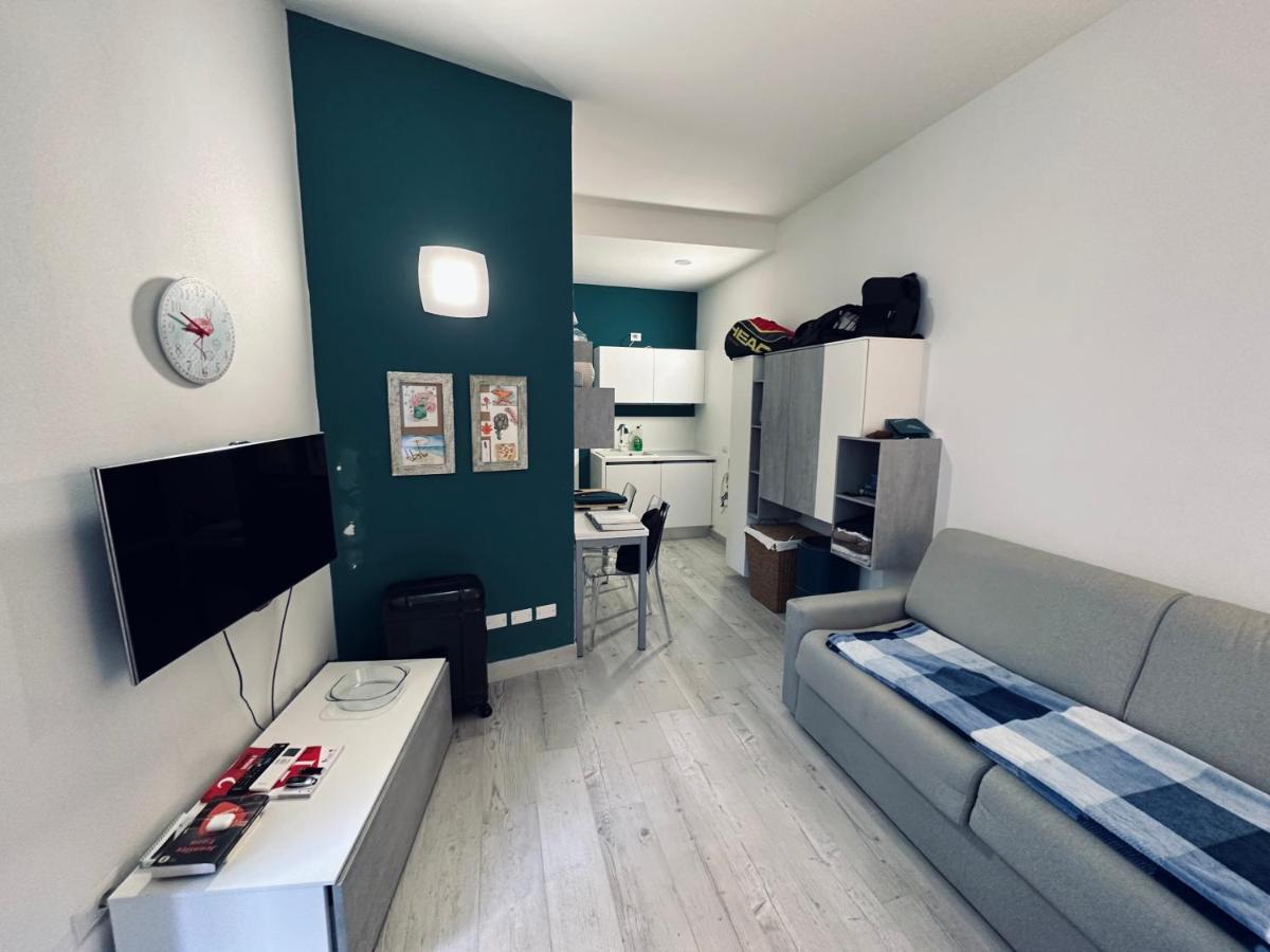 Апартаменты Monolocale In Pieno Centro Милан Экстерьер фото